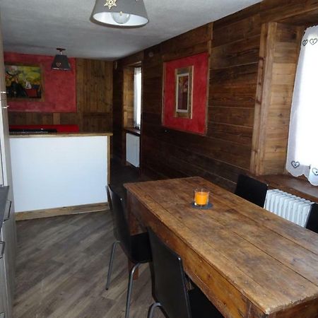 Maison D'Antan Alloggio Ad Uso Turistico Vda Charvensod N 0022 Aosta Luaran gambar