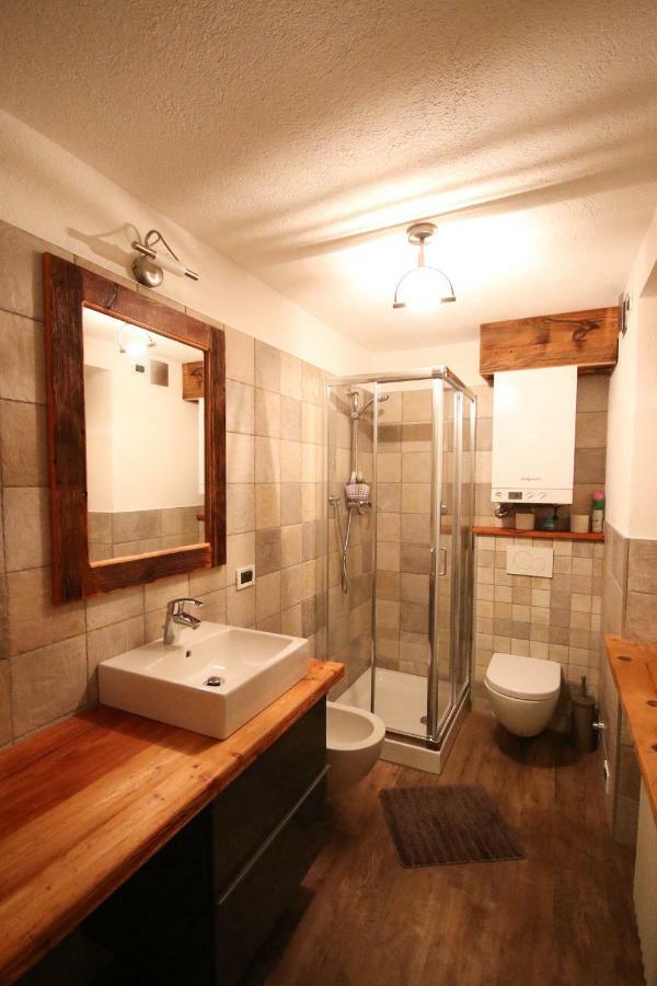 Maison D'Antan Alloggio Ad Uso Turistico Vda Charvensod N 0022 Aosta Luaran gambar